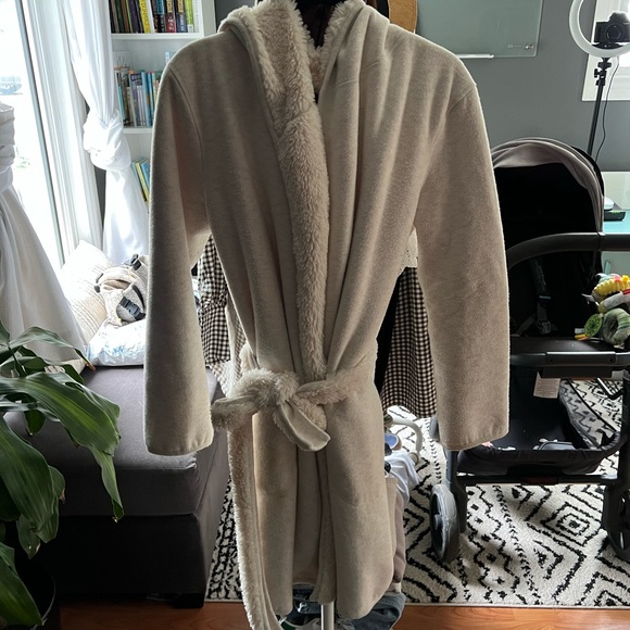 UGG Other - Cozy UGG Robe